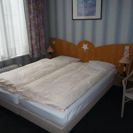 Boutique Maison Emile Hotel 3*