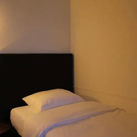 Boutique Maison Emile 3* אנטוורפן